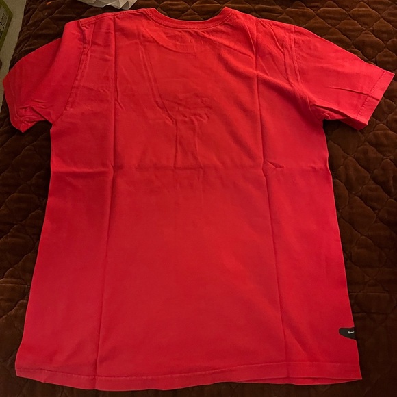 Nike Ankle Crackin’ Red Basketball T-Shirt (L) - Picture 2 of 2